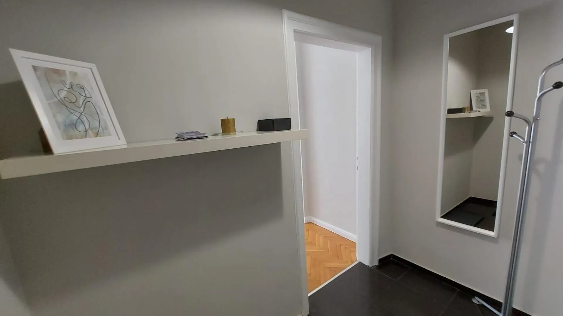 Studio 72 София 0*,